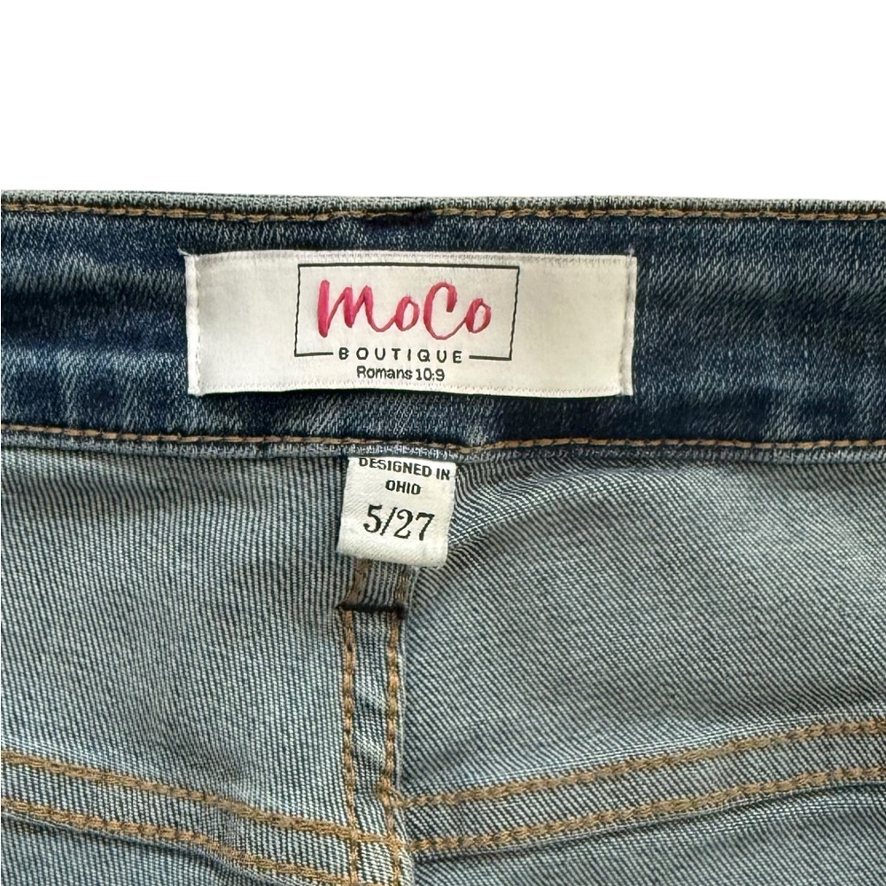 NWOT MOCO Boutique Women’s Kick Flare Cropped Jeans! Size 6! - Picture 4 of 7
